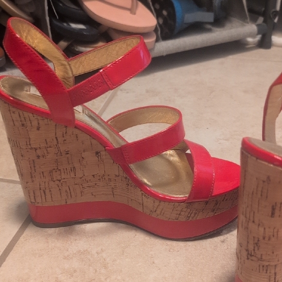 Lauren Ralph Lauren Red Platform Sandals - Picture 4 of 5